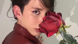 lia-midnight