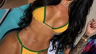 Thayla Coling